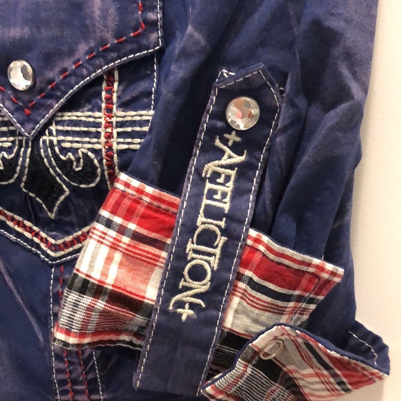 💖 NWT Affliction top, blue with cross pattern on back. LIMITED! Size small. - Picture 5 of 6